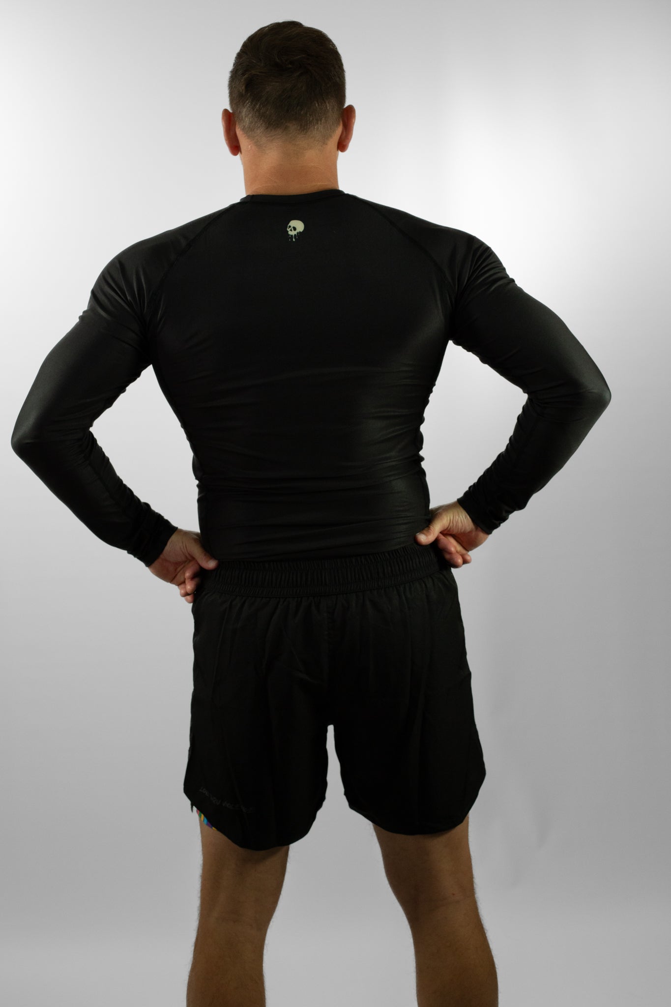 Savages - Long Sleeve Rash Guard - Black