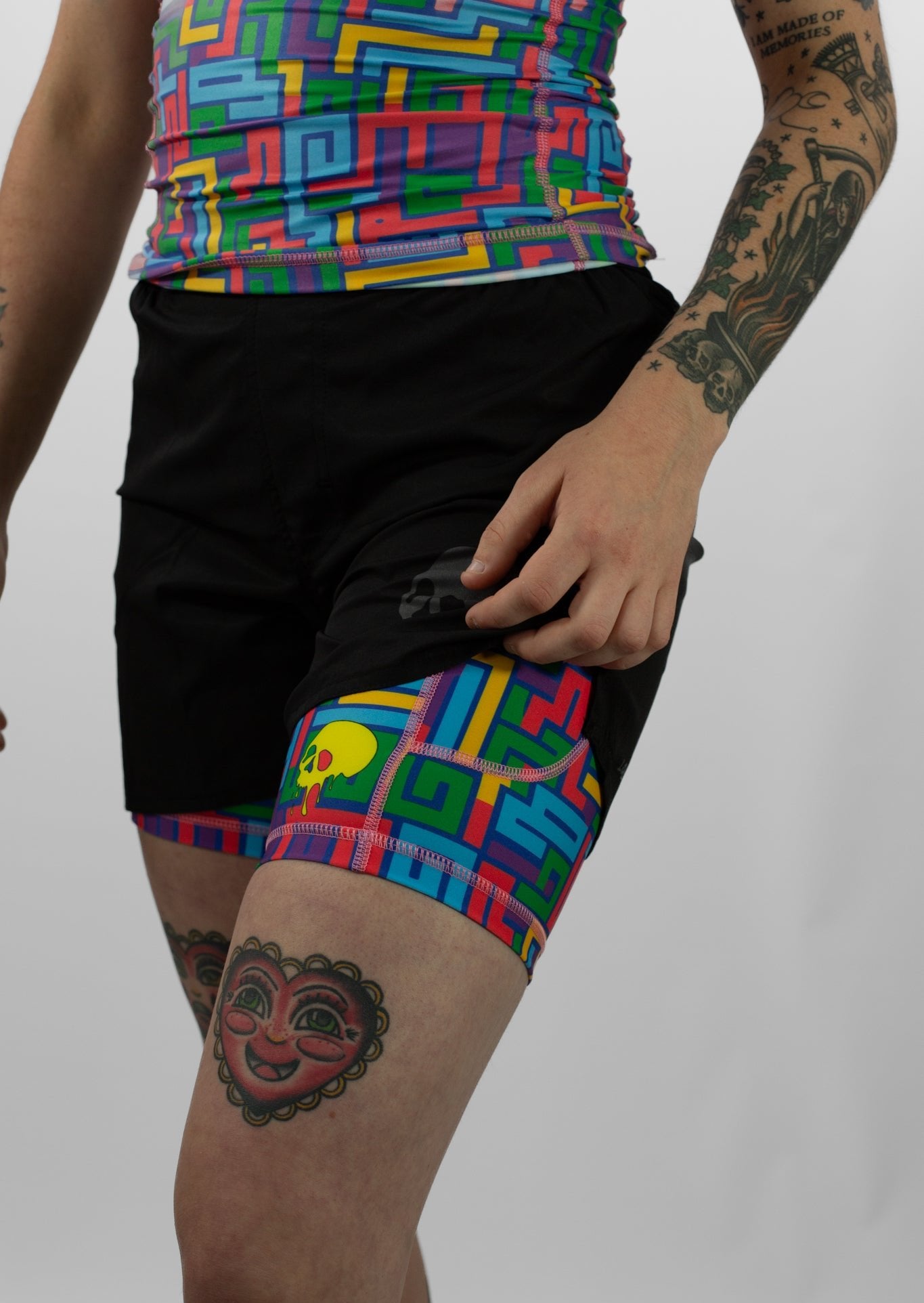 The Maze Shorts - Unisex